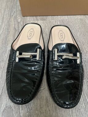 TOD'S wonens 37 Black Patent Leather Slip-On Loafers shoes flats